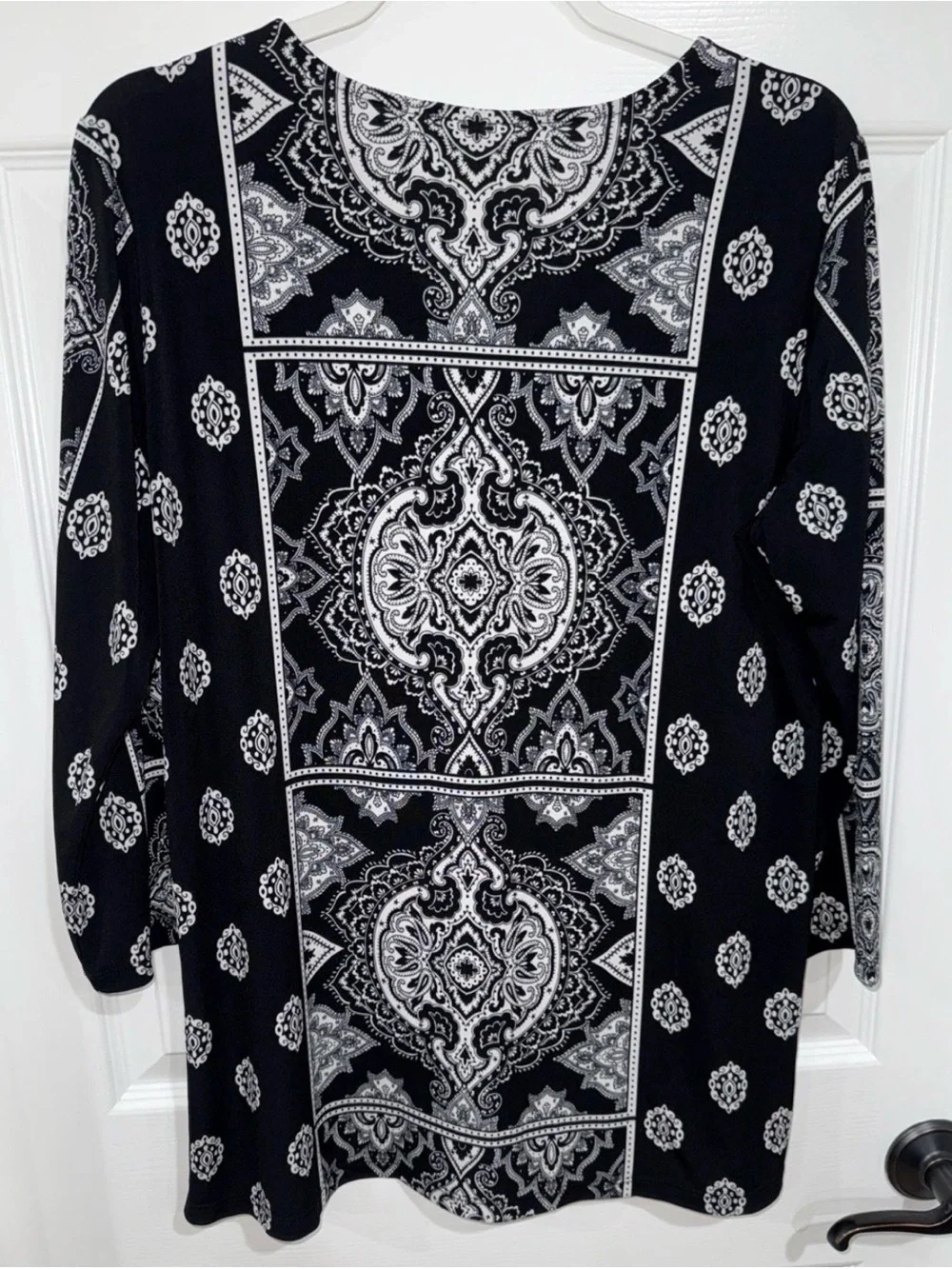 Susan Graver Womens M Liquid Knit Boho Tunic Top Black/White V- Neck 3/4 Sleeve